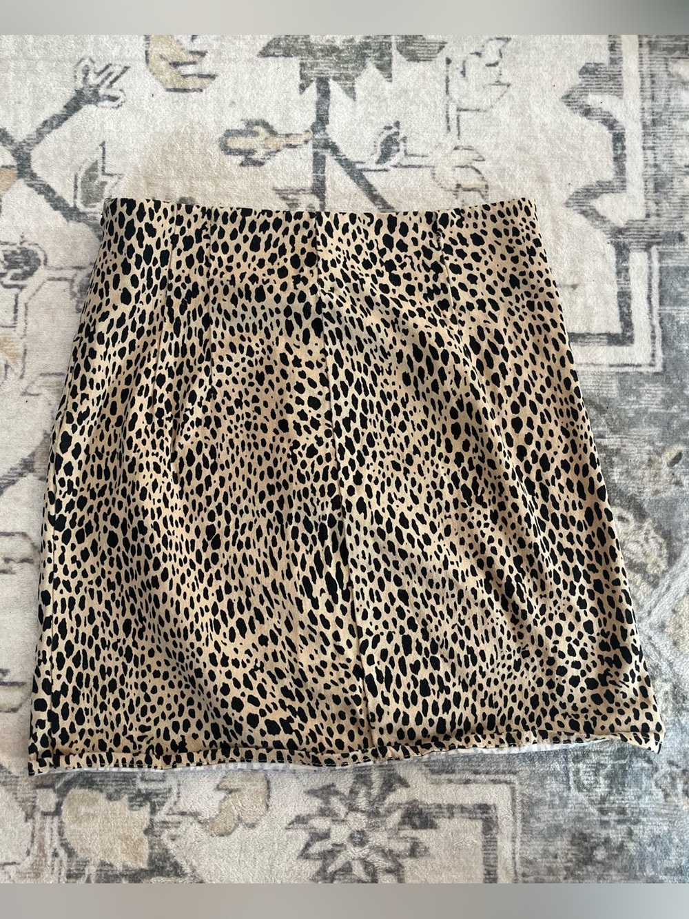 Brandy Melville Leopard Print Mini Skirt - Picture 2 of 4